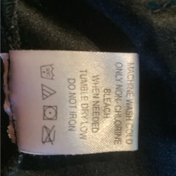 Koret black light-weight jacket with gold snaps up the front and on sleeve tabs. - Picture 6 of 6